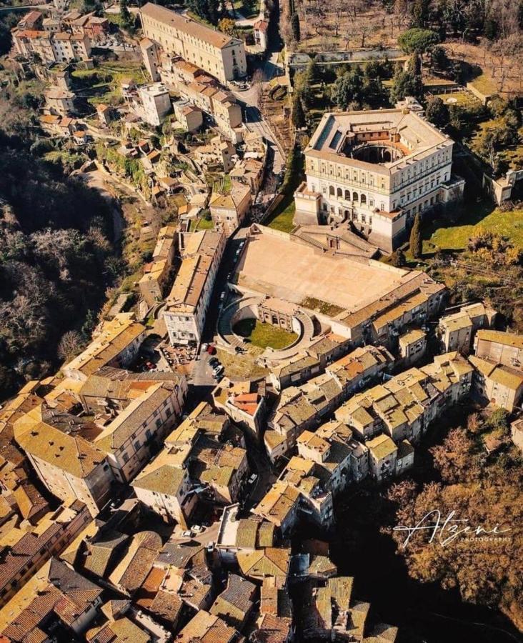 Casa Checca Appartamenti Per Vacanze Caprarola Luaran gambar