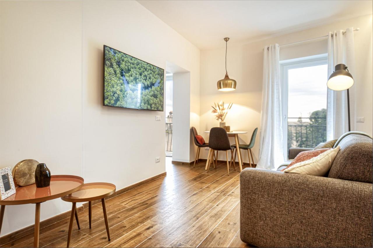 Casa Checca Appartamenti Per Vacanze Caprarola Luaran gambar