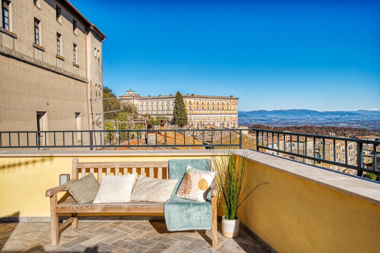 Casa Checca Appartamenti Per Vacanze Caprarola Luaran gambar
