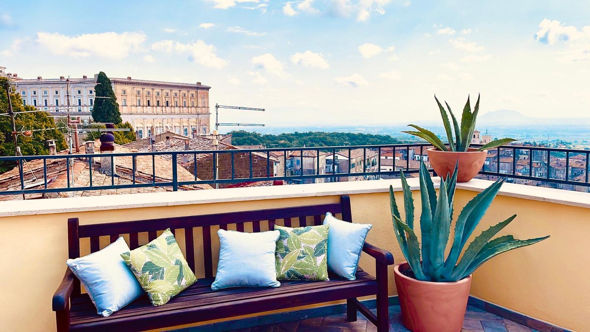 Casa Checca Appartamenti Per Vacanze Caprarola Luaran gambar