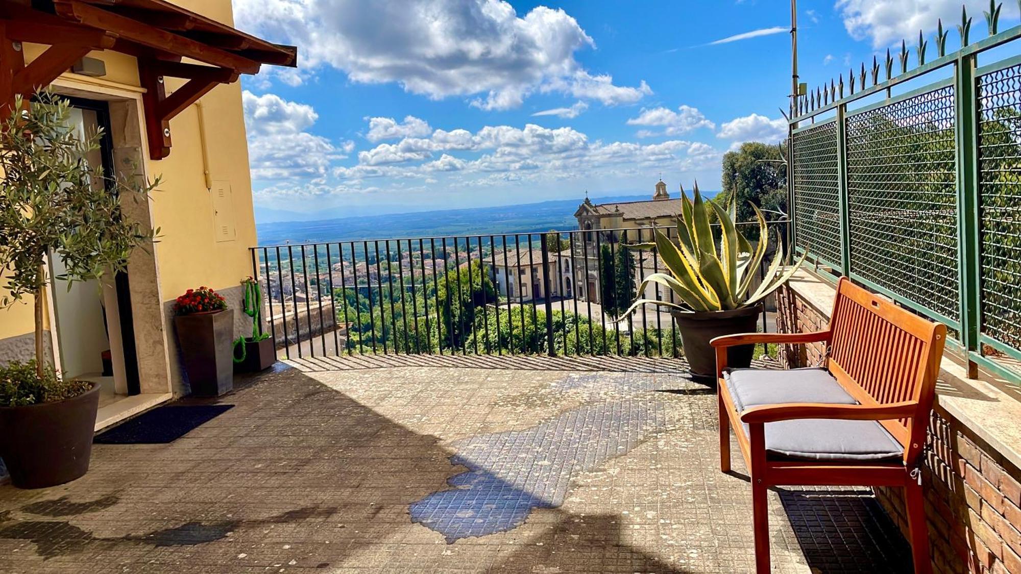Casa Checca Appartamenti Per Vacanze Caprarola Luaran gambar